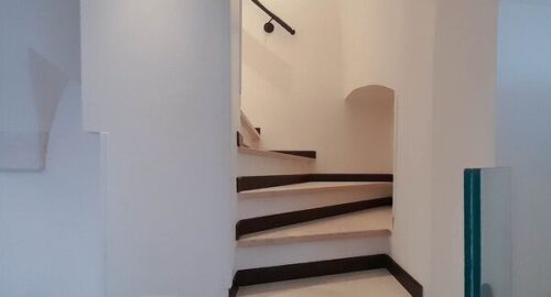 isa229_indoor_014975547851602023619